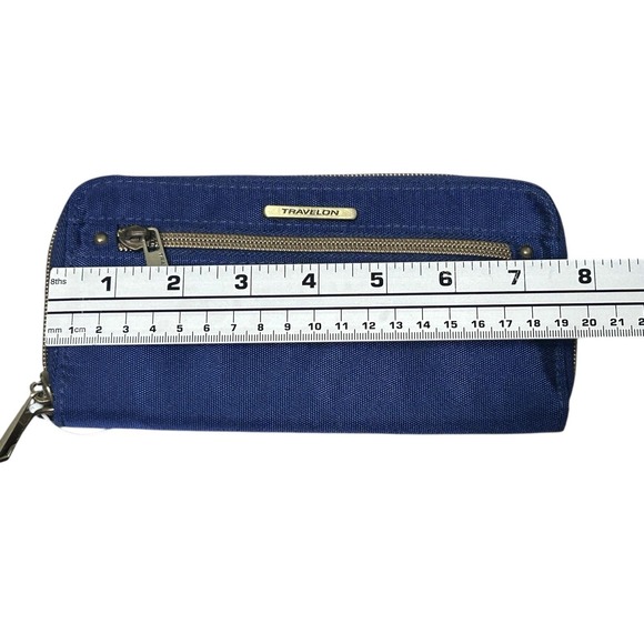 Travelon RFID Blocking Wristlet Wallet Navy‎ Blue  Zip Around Clutch NEW - Picture 6 of 10